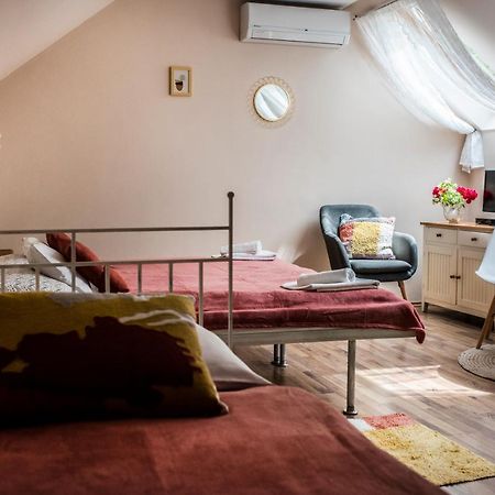 Vagi Apartment Sárvár Екстериор снимка