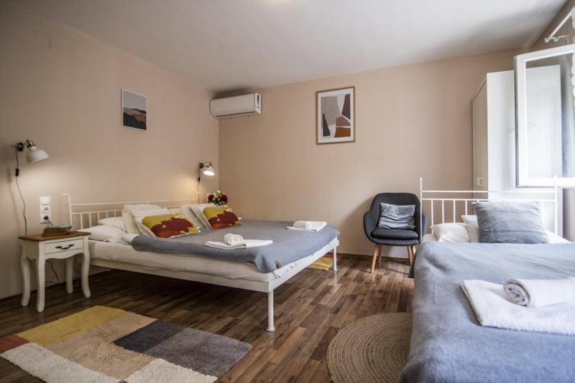 Vagi Apartment Sárvár Екстериор снимка